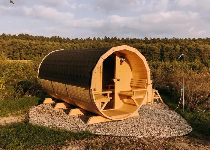 Mieta فندق مبيت وإفطار Wągrowiec